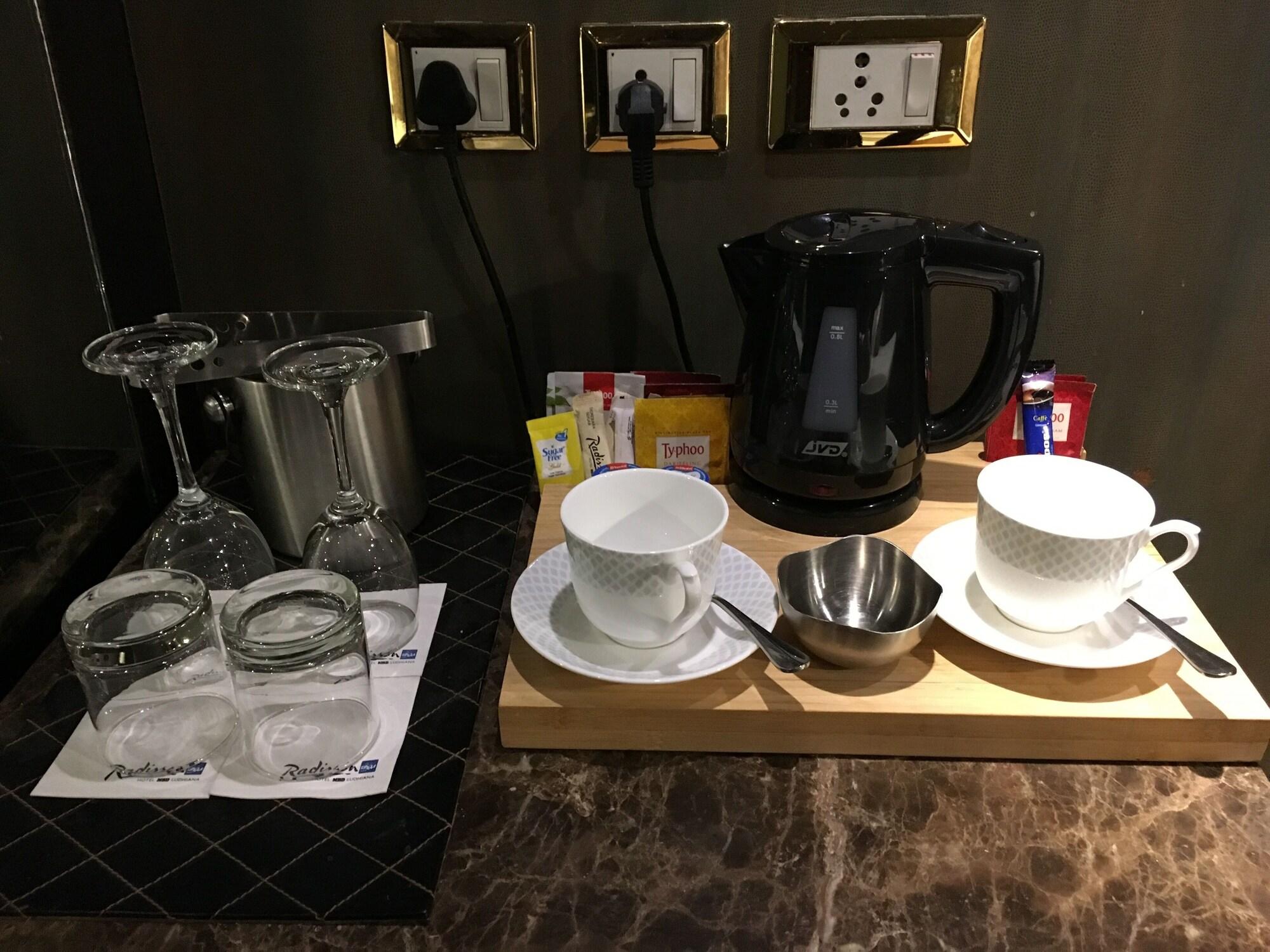 Radisson Blu Hotel Mbd Ludhiana Ngoại thất bức ảnh