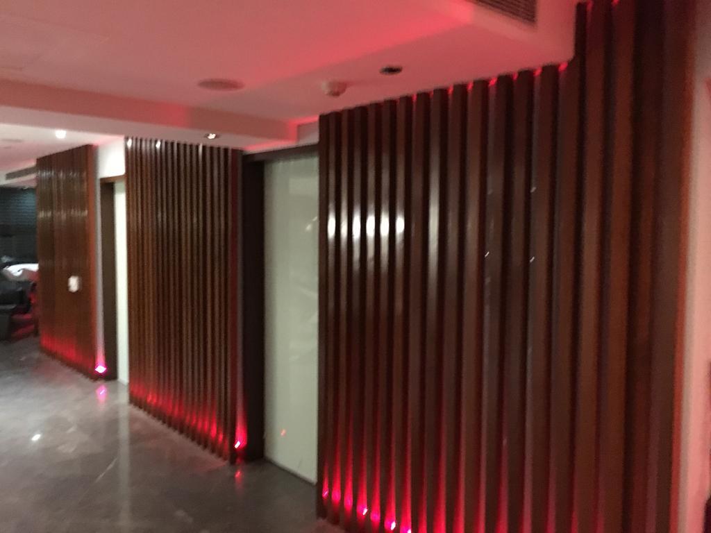 Radisson Blu Hotel Mbd Ludhiana Ngoại thất bức ảnh