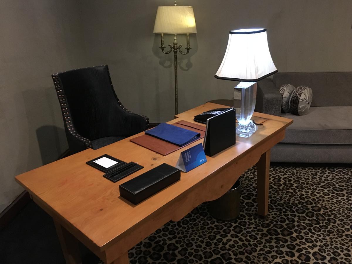 Radisson Blu Hotel Mbd Ludhiana Ngoại thất bức ảnh