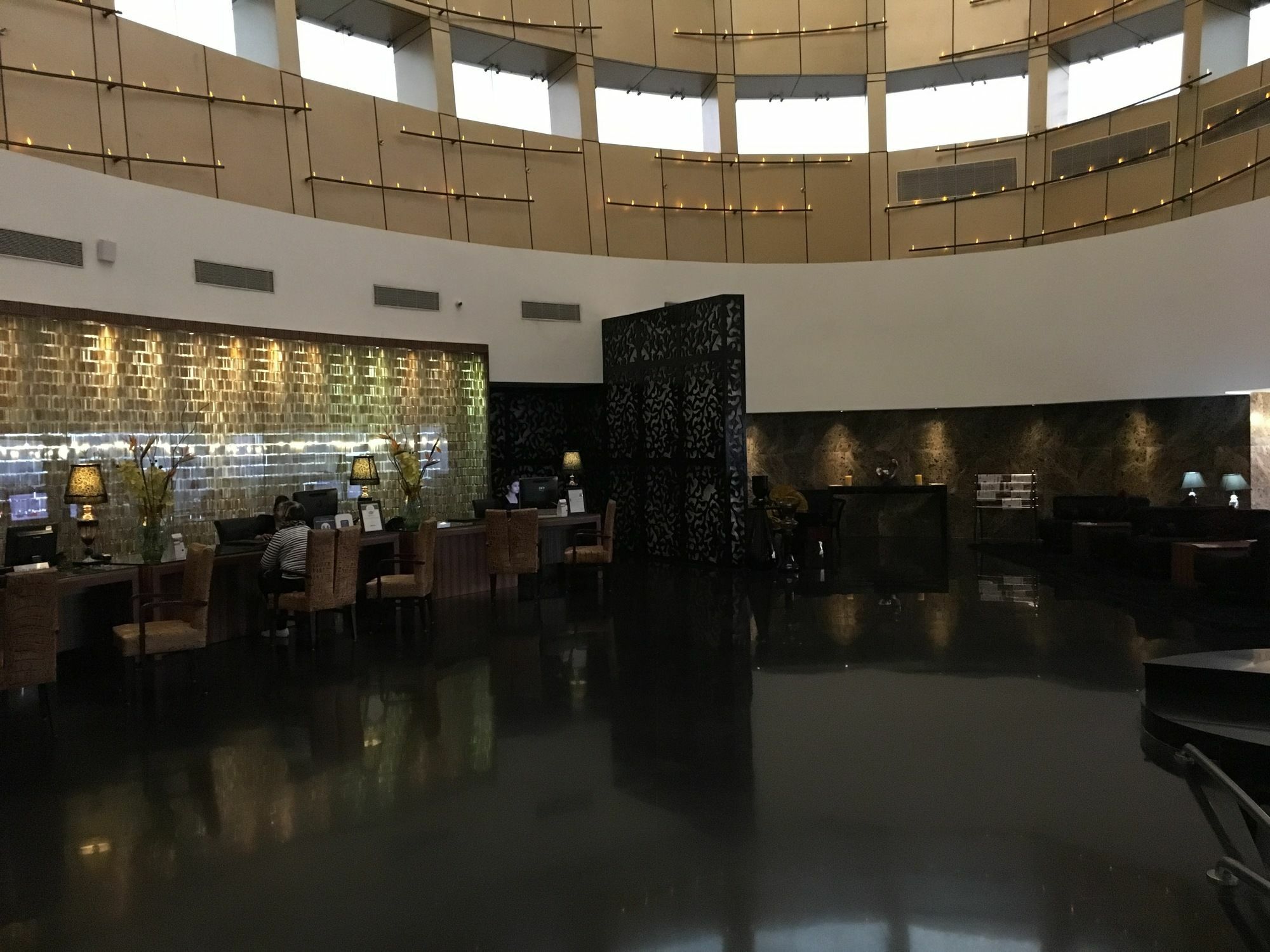 Radisson Blu Hotel Mbd Ludhiana Ngoại thất bức ảnh